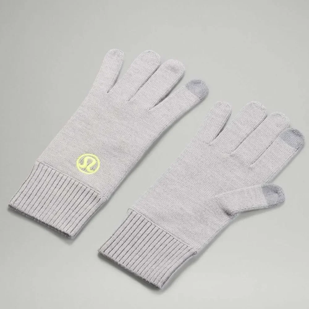 Lululemon Merino Wool Blend Warm Revelation Tech Gloves Size M/L. Like NEW!